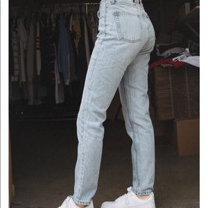 BRANDY MELVILLE JEANS